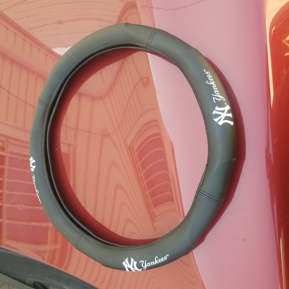 New york yankees steering wheel cover fits most standard american car vehicles